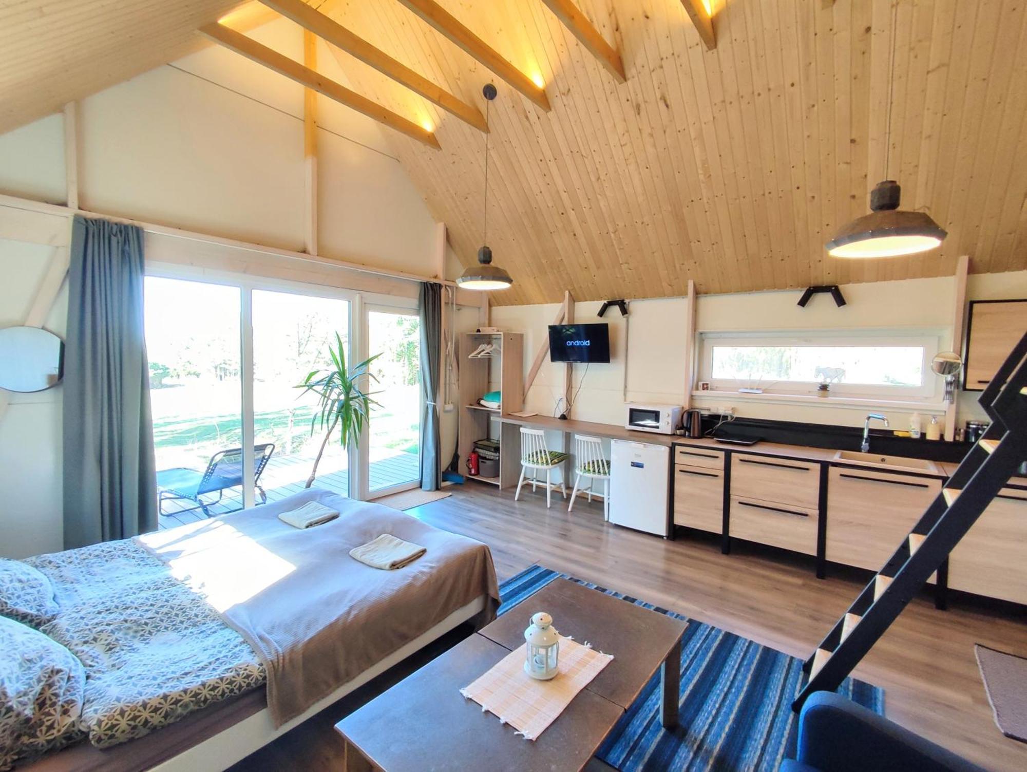 Modern Sauna Cabin In Horse Ranch Liyeplauke Exterior foto
